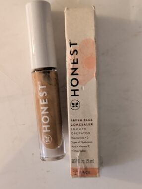 The Honest Company Fresh Flex Concealer - Beige/Tan